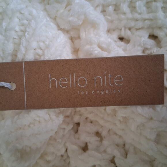 Hello Nite X Revolve Cream Chunky Cable Knit Mock Neck Sweater Size S NWT - Picture 8 of 10